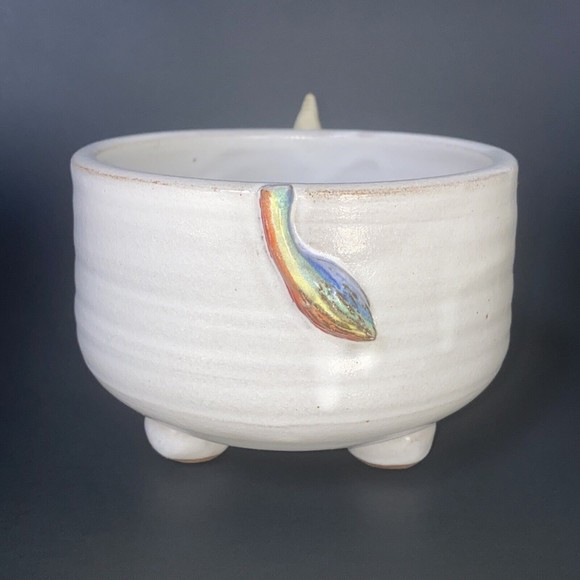 Mudworks USA Pottery Elwood Unicorn Rainbow Footed Cereal Bowl - Picture 4 of 9